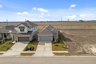 290 Bloomington Loop, Hutto, TX 78634 - Photo 29