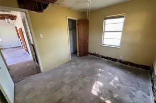 321 N Front St, Holland, TX 76534 - Photo 5