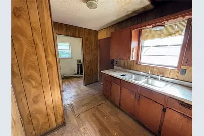 321 N Front Street, Holland, TX 76534 - Photo 15