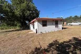 321 N Front St, Holland, TX 76534 - Photo 21