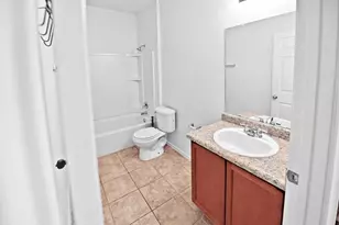 5721 Knoll Pines Pass, Austin, TX 78724 - Photo 13