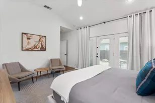 1914 Garden St, Austin, TX 78702 - Photo 13