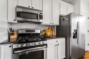 1914 Garden St, Austin, TX 78702 - Photo 11