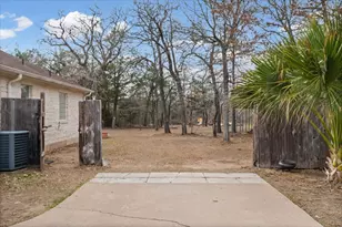 118 Wamel Way, Cedar Creek, TX 78612 - Photo 5