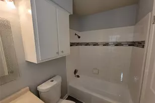 2903 Catalina Dr, Austin, TX 78741 - Photo 9