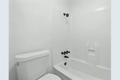 2410 Longview Street #D-101, Austin, TX 78705 - Photo 11