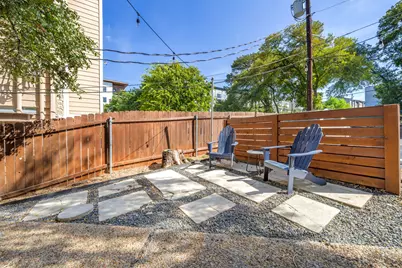 2410 Longview Street #D-101, Austin, TX 78705 - Photo 17