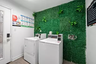 2410 Longview St, Austin, TX 78705 - Photo 15