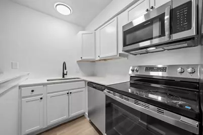 2410 Longview Street #D-101, Austin, TX 78705 - Photo 5