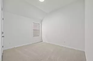 211 Hornet St, Elgin, TX 78621 - Photo 17