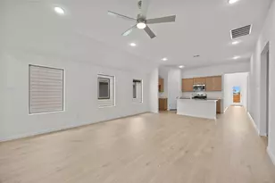 211 Hornet St, Elgin, TX 78621 - Photo 5