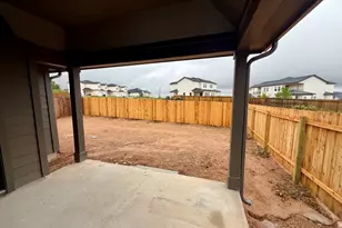 204 Seattle Slew Dr, Jarrell, TX 76537 - Photo 11