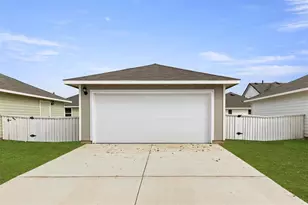 412 Hortus Dr, Kyle, TX 78640 - Photo 3