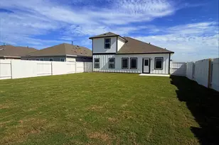 2421 Winding Creek Rd, Kyle, TX 78640 - Photo 13