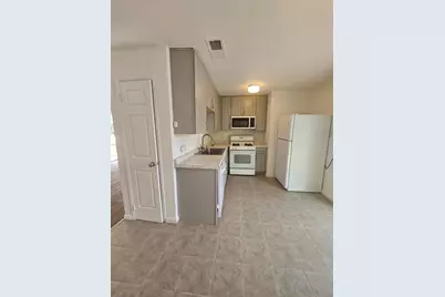 1401 Trinity Street, Lockhart, TX 78644 - Photo 7