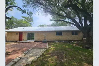 1401 Trinity Street, Lockhart, TX 78644 - Photo 23