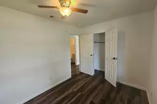 1401 Trinity St, Lockhart, TX 78644 - Photo 15