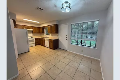 502-B Hedgewood Drive #B, Georgetown, TX 78628 - Photo 5