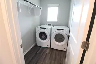 504 Dayspring Cv, Georgetown, TX 78628 - Photo 17