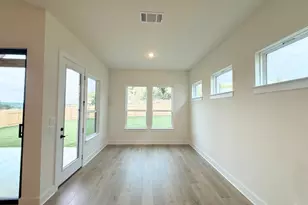 1517 Shelby Ln, Georgetown, TX 78628 - Photo 7