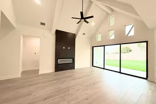 1517 Shelby Ln, Georgetown, TX 78628 - Photo 3