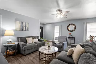 12609 Campana Dr, Del Valle, TX 78617 - Photo 5