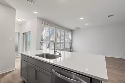 2500 Forest Creek Drive #302, Round Rock, TX 78665 - Photo 9