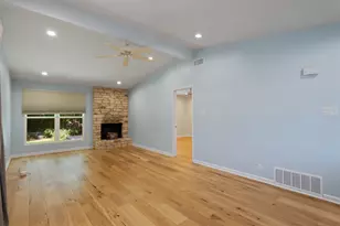 8105 S 1st St, Austin, TX 78748 - Photo 9