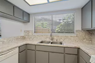 8105 S 1st St, Austin, TX 78748 - Photo 31