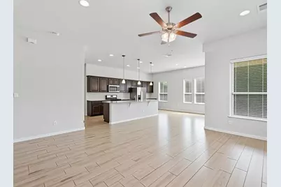928 Centerra Hills Circle, Round Rock, TX 78665 - Photo 5