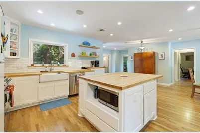 5711 Chesterfield Avenue, Austin, TX 78752 - Photo 9