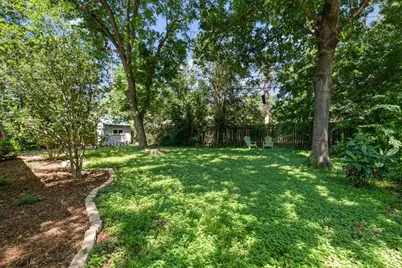 5711 Chesterfield Avenue, Austin, TX 78752 - Photo 23
