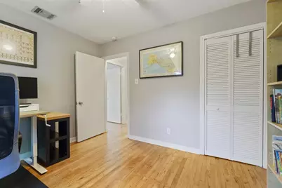 5711 Chesterfield Avenue, Austin, TX 78752 - Photo 15