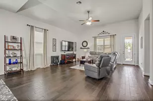 20312 Martin Ln, Pflugerville, TX 78660 - Photo 7