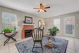 8806 Springmail Units A and B Circle, Austin, TX 78729 - Photo 7