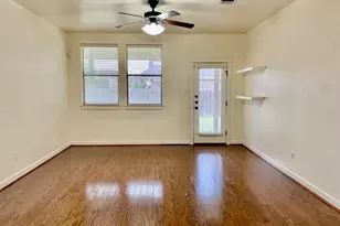 4718 Madrid Dr, Georgetown, TX 78628 - Photo 5