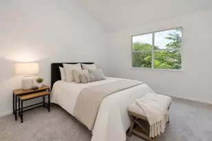 512 Eberhart Ln, Austin, TX 78745 - Photo 9