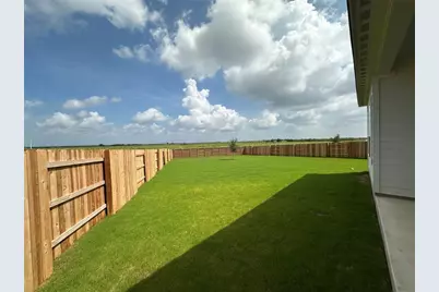 305 E Luna Blue Lane, Jarrell, TX 76537 - Photo 11