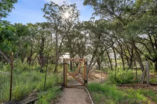 6300 Lakeshore Dr, Lago Vista, TX 78645 - Photo 31