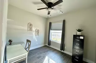 113 S Lockhart St, Paige, TX 78659 - Photo 13