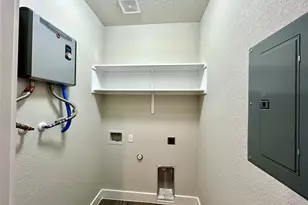 113 S Lockhart St, Paige, TX 78659 - Photo 17