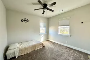 113 S Lockhart St, Paige, TX 78659 - Photo 21