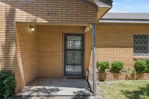 604 N 3rd St, Thorndale, TX 76577 - Photo 17