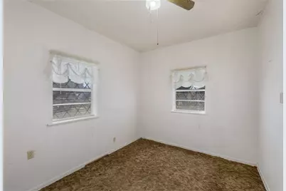 604 N 3rd Street, Thorndale, TX 76577 - Photo 3