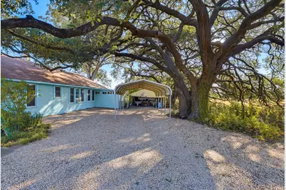 616 Lay Road, Lockhart, TX 78644 - Photo 3