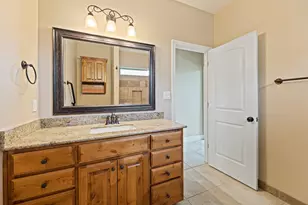 608 Jake Dr, Jarrell, TX 76537 - Photo 35