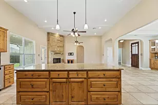 608 Jake Dr, Jarrell, TX 76537 - Photo 21