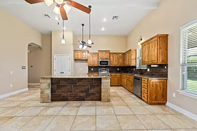 608 Jake Drive, Jarrell, TX 76537 - Photo 11