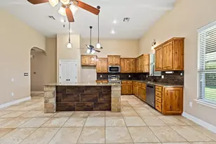 608 Jake Dr, Jarrell, TX 76537 - Photo 11