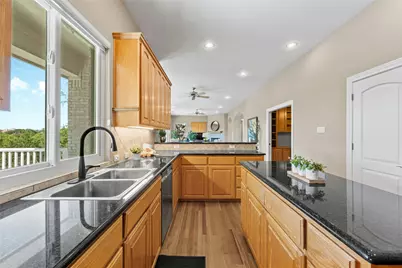 209 Overlook Court, Georgetown, TX 78628 - Photo 15